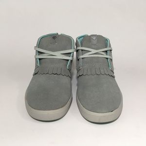 Diamond | Youth/ Women Sneakers | Size 5Y or 6.5W